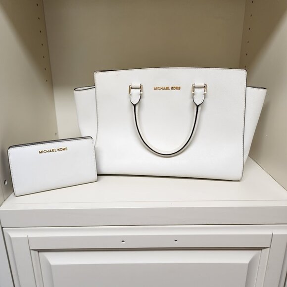 Michael Kors Selma Tote White/Gold with matching wallet - Picture 1 of 13
